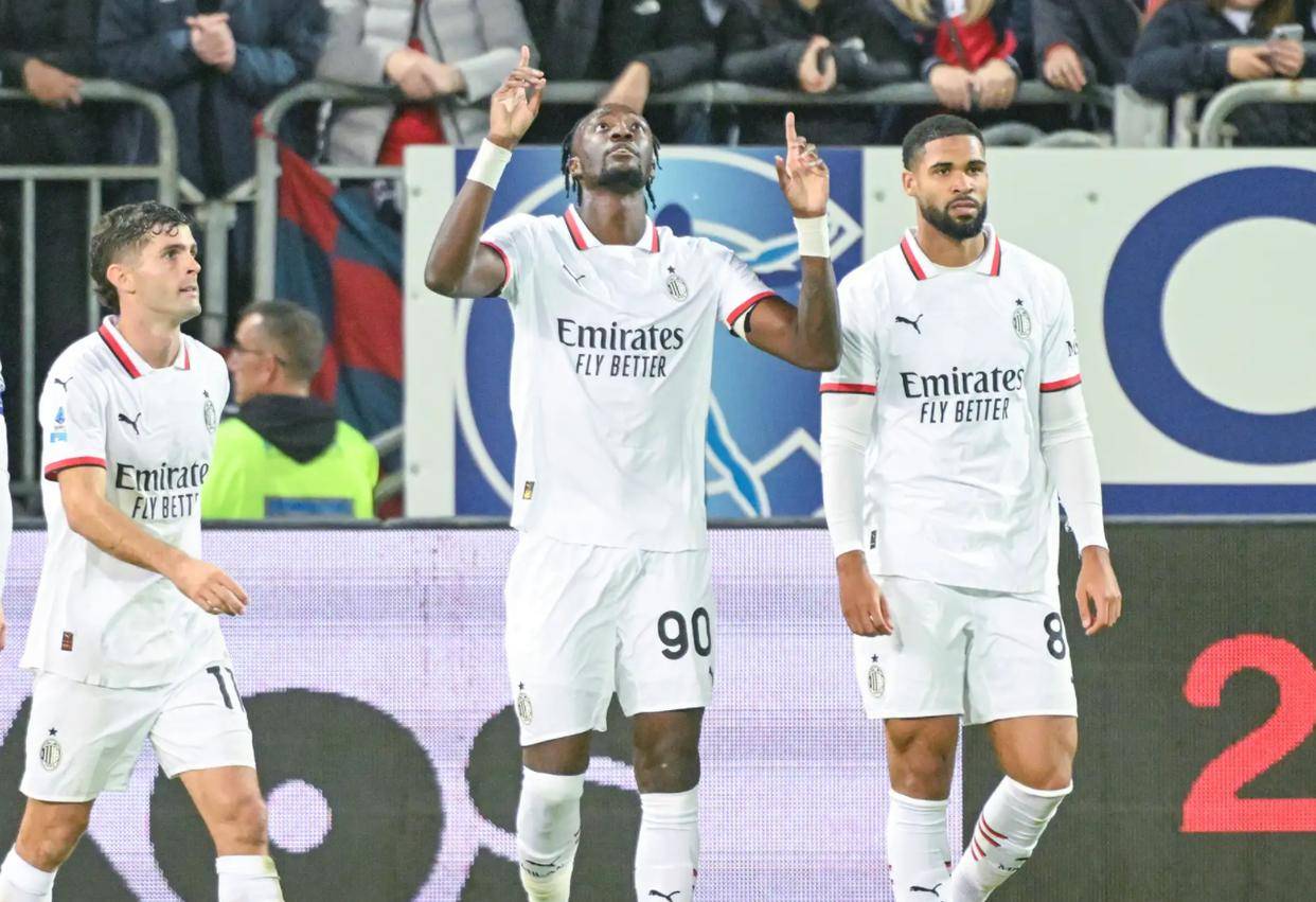 足坛悲喜一夜！阿森纳4-2双杀切尔西进决赛，巴萨2-1晋级，AC米兰3-0连续22轮不败